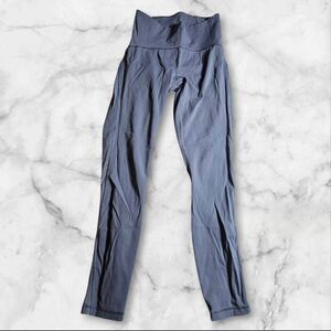 Lululemon Size 4 Blue Wunder Train
